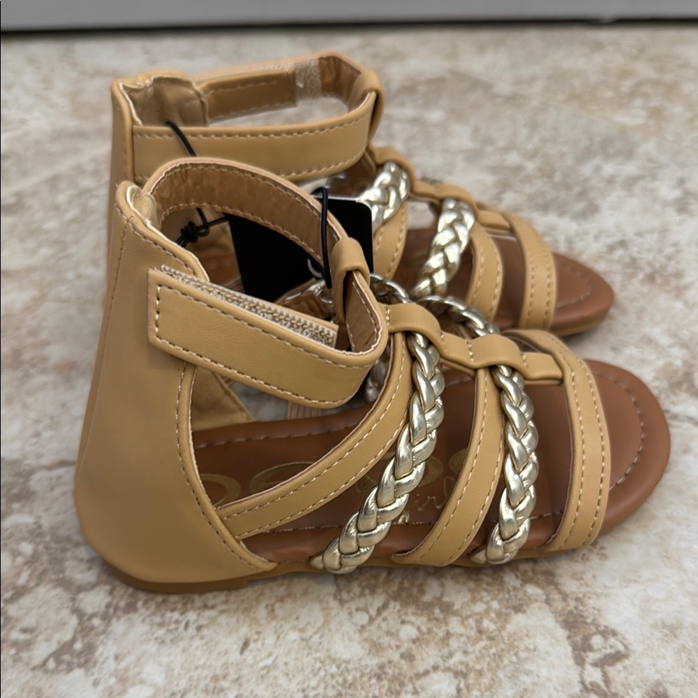 NWT - Bebe girls toddler size 8 gladiator sandals